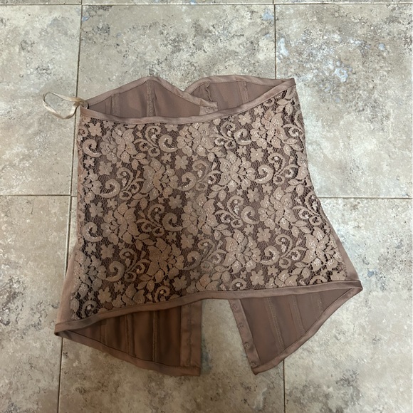 Corset top - Picture 2 of 2